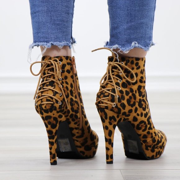 Leopard Back Lace Suede Heeled Ankle platform Boot - Picture 7 of 12
